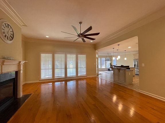 20230810_220609552_iOS_08112023