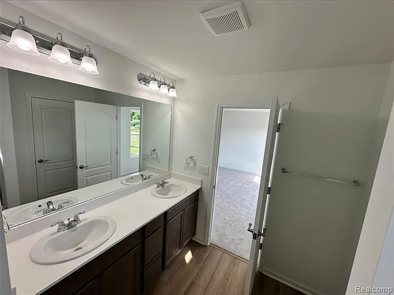 4881 Marquette Dr — Photo 30