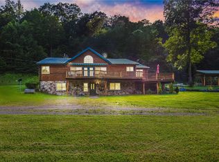 631 Logan Hollow Rd, Fairhope, PA 15538