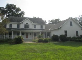 4S924 Swan Rd, Big Rock, IL 60511