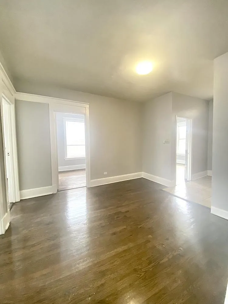 1251 West Rosemont Avenue #3 — Photo 4