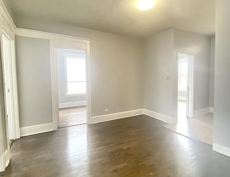 1251 W Rosemont Ave #3 — Photo 4