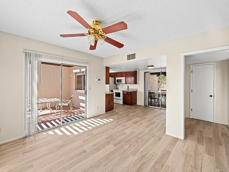 6109 N Zorrela Segundo — Photo 18