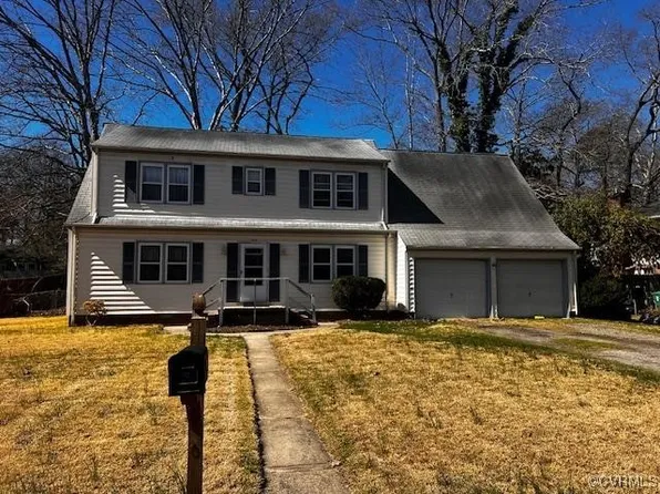 226 Homestead Dr, Colonial Heights, VA 23834