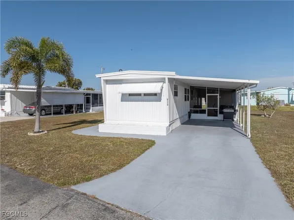 3117 Saturn Cir, North Fort Myers, FL 33903