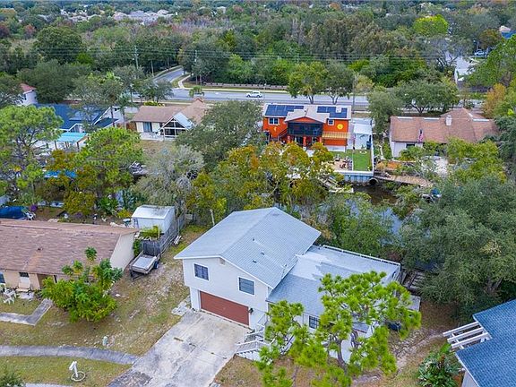 3rd image of 4850 Blue Jay Cir