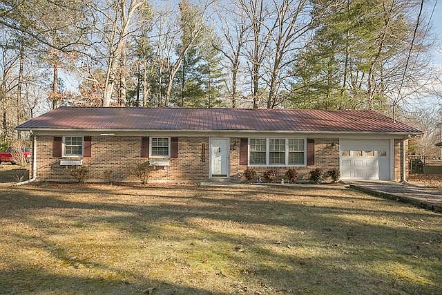 1st image of 413 Stillwood Dr