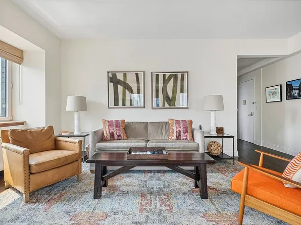 425 5th Avenue image 1 of 12