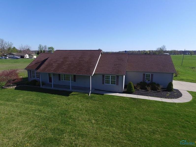 1st image of 261 Seneca Dr