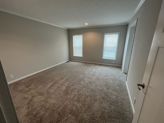 5th image of 235 Kelly Ct #369