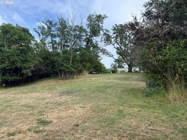 0 SE 5th St, Oakland, OR 97462