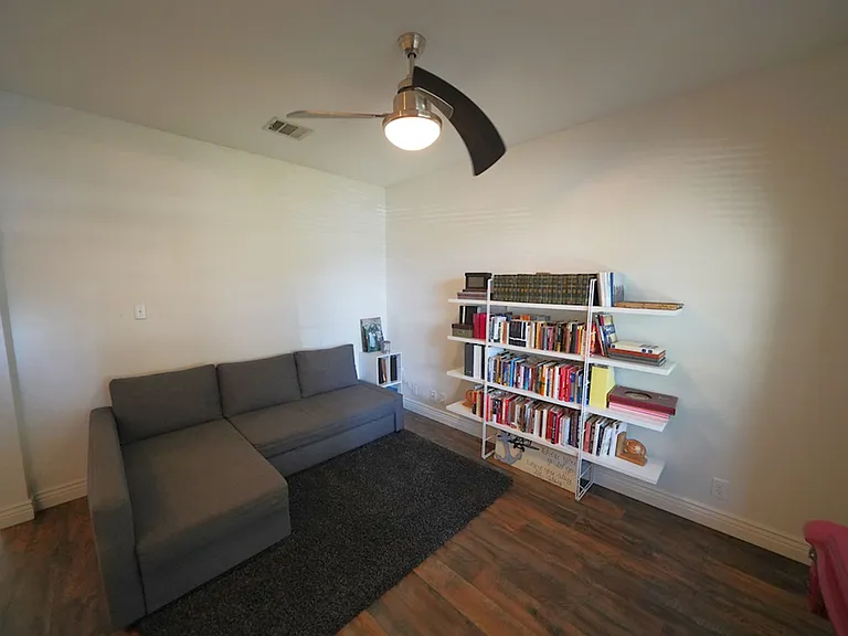 136 Earhart Ln — Photo 12