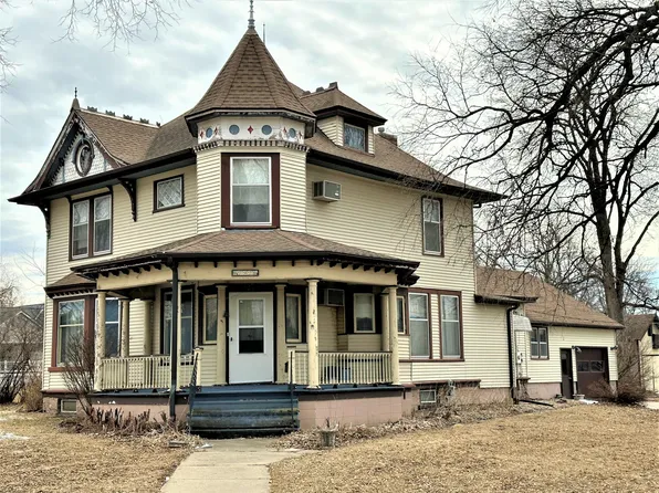 702 Court St, Dunlap, IA 51529