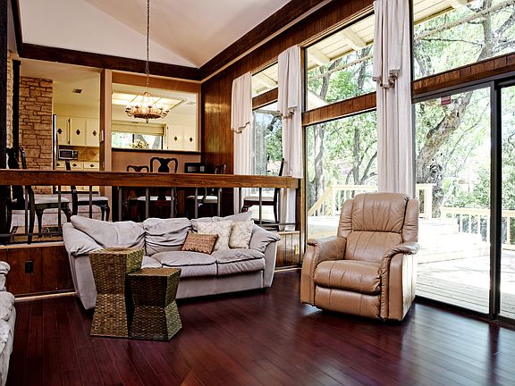 4th image of 9008 Mountain Lake Cir
