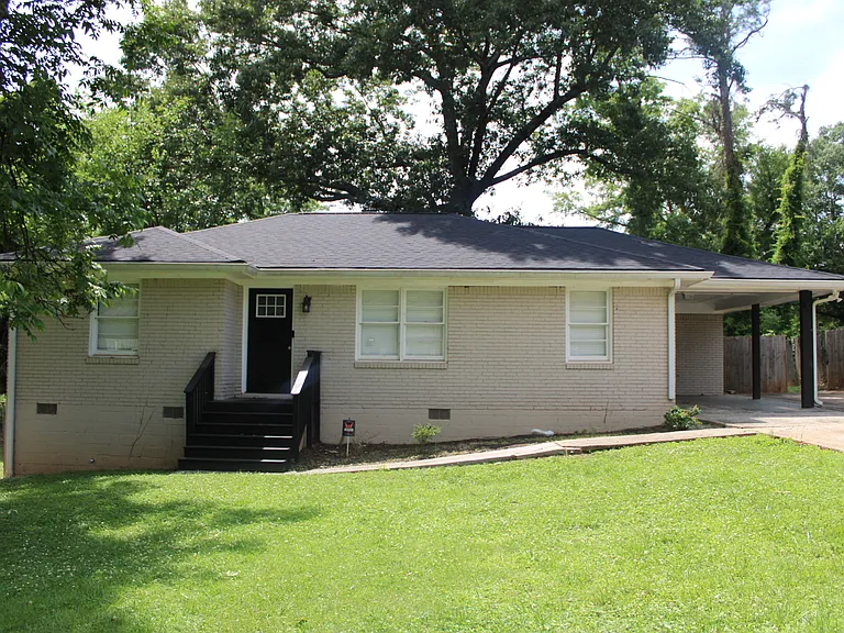 2311 Amber Way — Photo 2