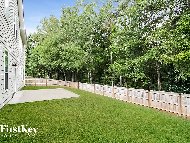 7660 Forest Glen Way — Photo 15