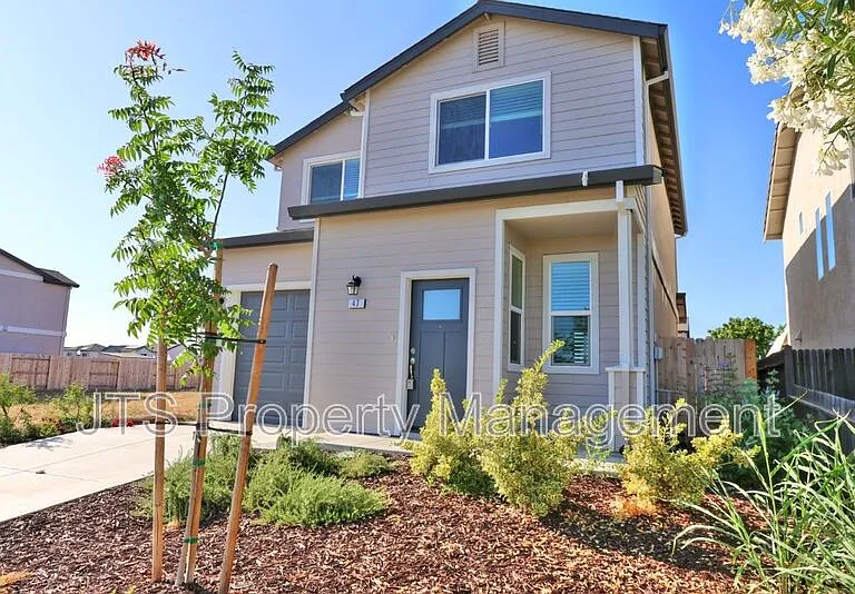 47 Brookbay Way — Photo 2