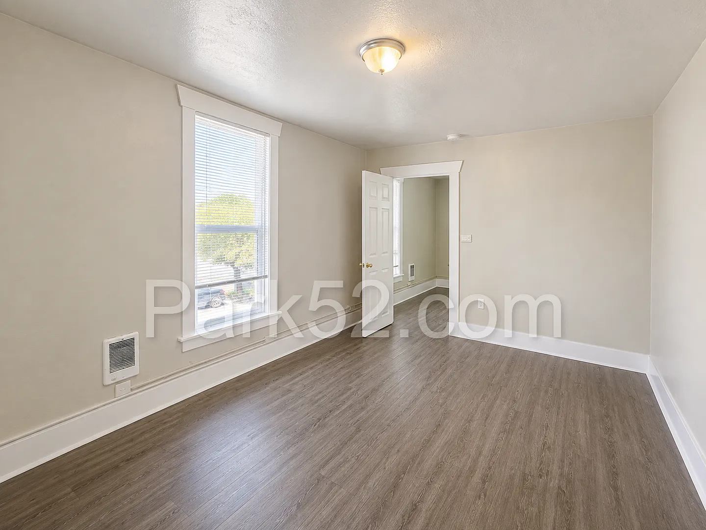 2nd Floor Indoor Cat Friendly Tacoma Area 1 Bedroom Apartment — Photo 3