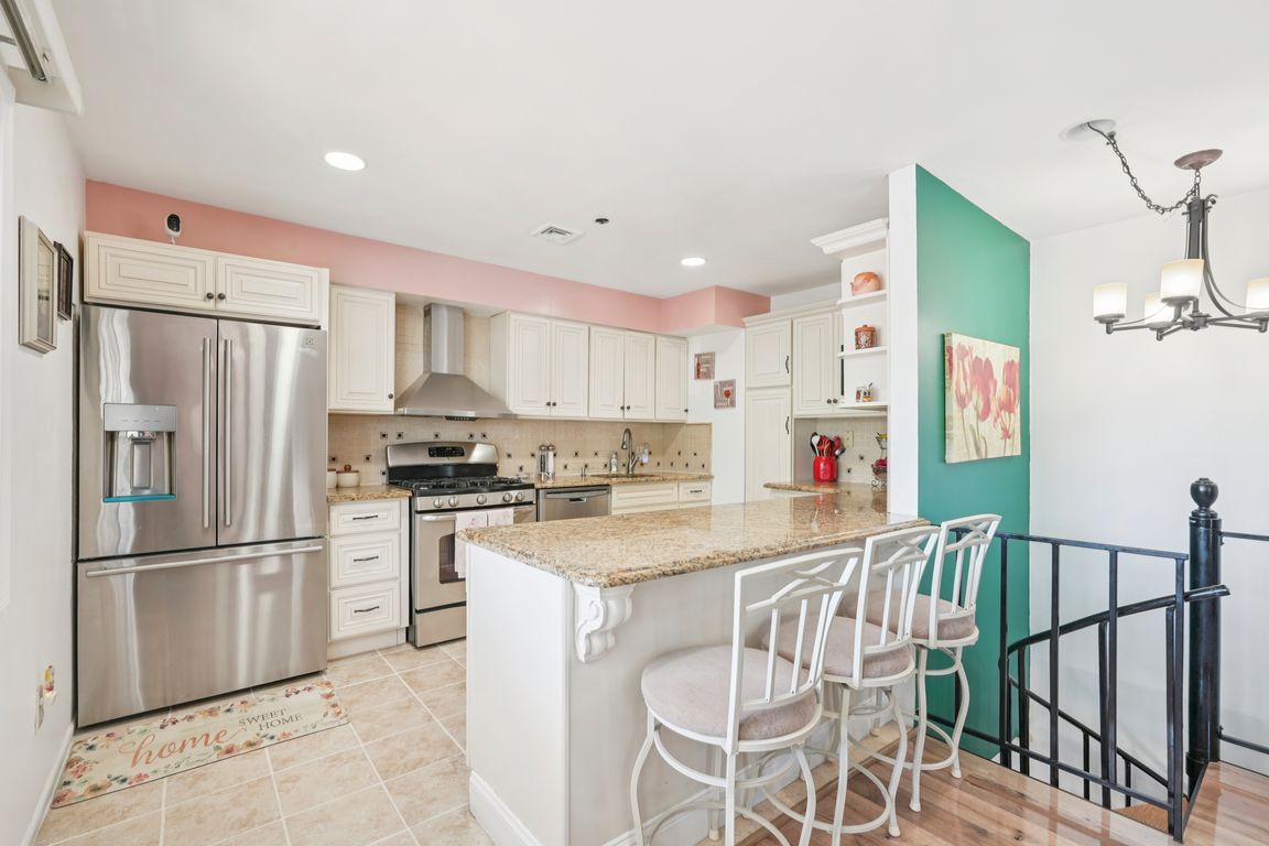 142-148 Main Ave-S2207-011.jpg