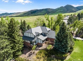 10 Red Fox Ln, Littleton, CO 80127