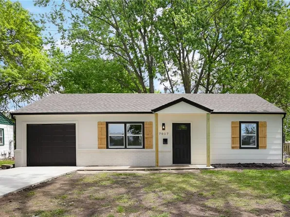 7017 N Campbell St, Gladstone, MO 64118