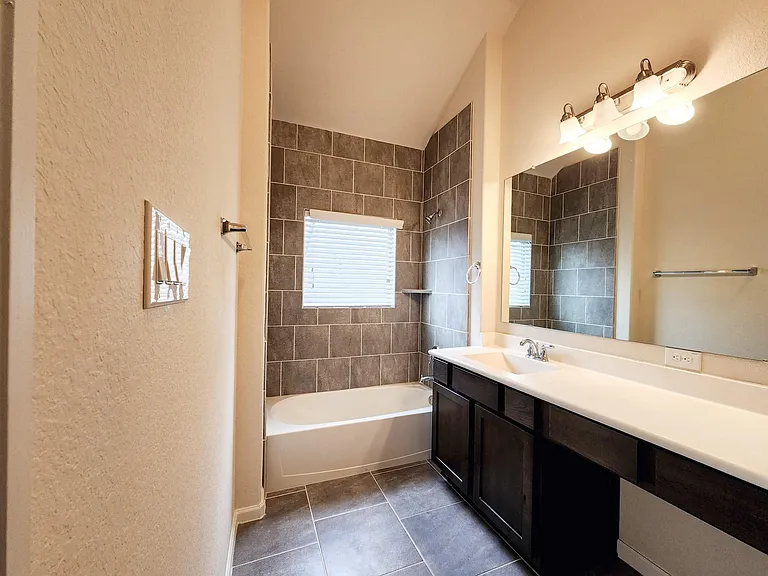 10717 Madden Oaks Pl — Photo 28