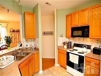 4th image of 6429 Sentry Oaks Dr