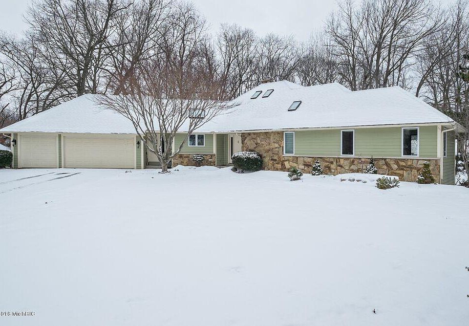 1st image of 7382 Oak Shore Dr