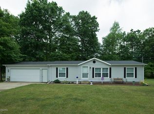 19 Westwood Dr, Springfield, MI 49037