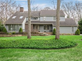30 Jefferson Landing Cir, Port Jefferson, NY 11777