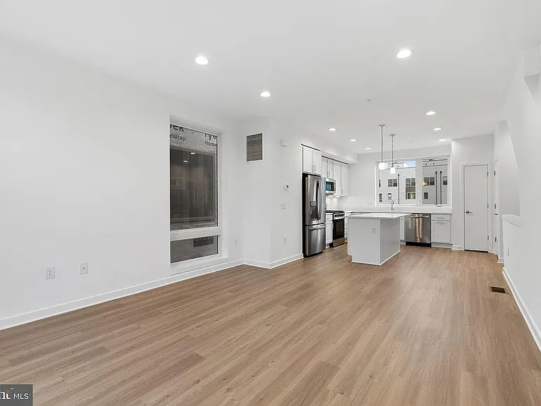 3036 S Northbank Pl — Photo 11