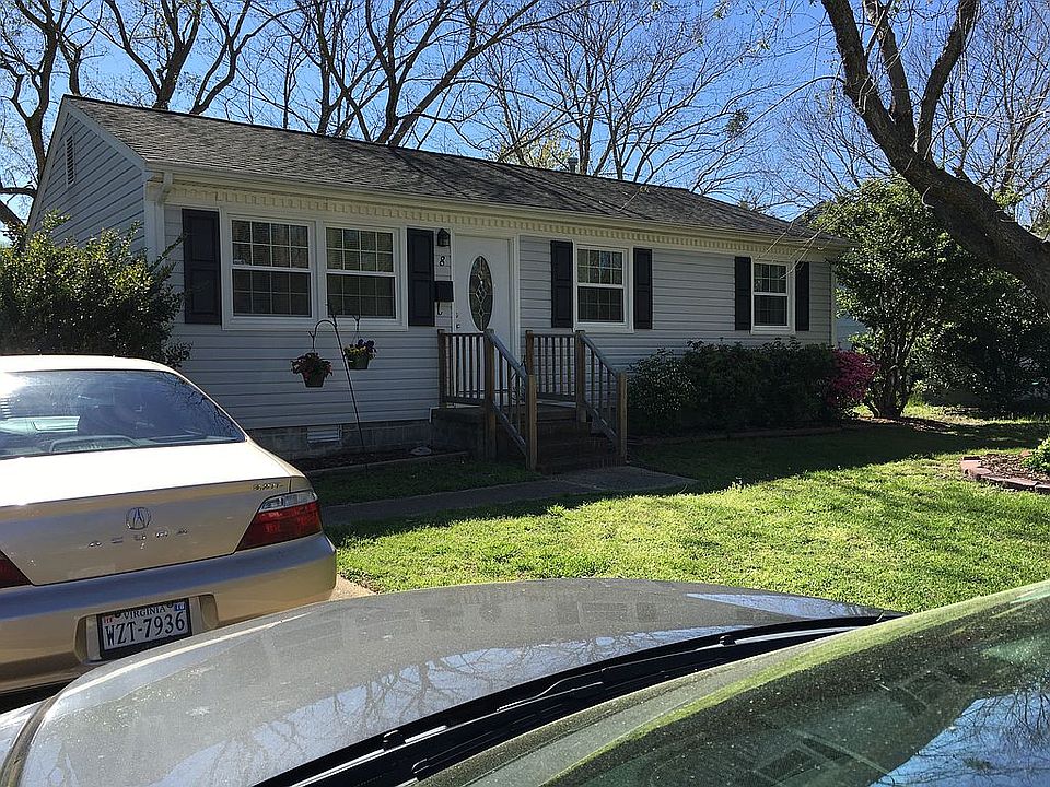 1st image of 8 Clemwood Pkwy