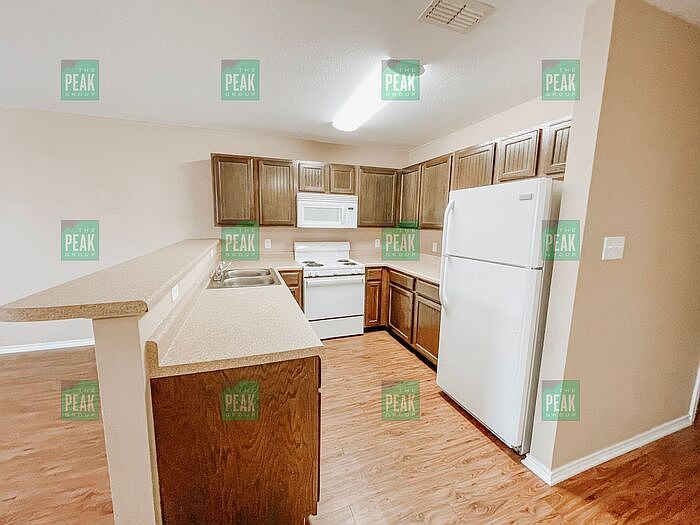 1st image of 336 N Pecan St APT 35