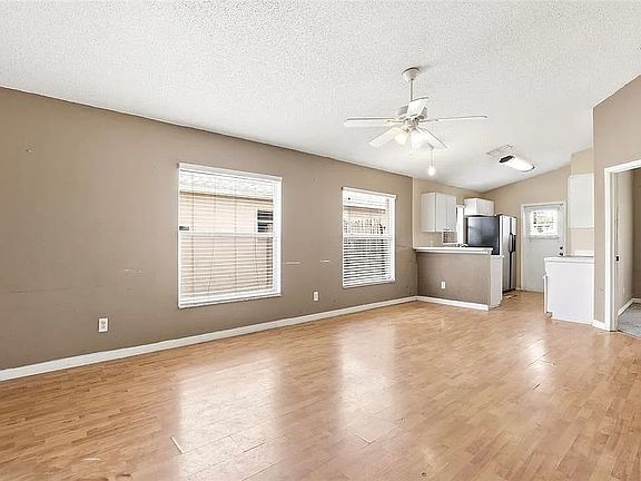 4th image of 8865 Lambert Ln #2