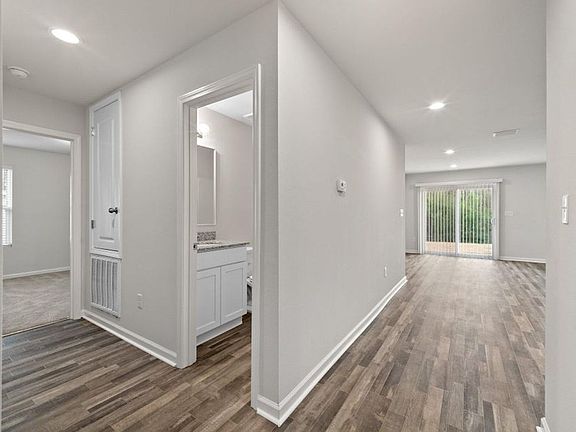 3rd image of 434 Whispering Creek Ave