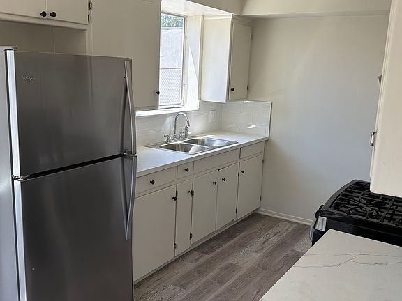 4th image of 816 N Market St APT 3