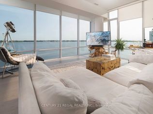 29 Queens Quay E #1014, Toronto, ON M5E 0A4