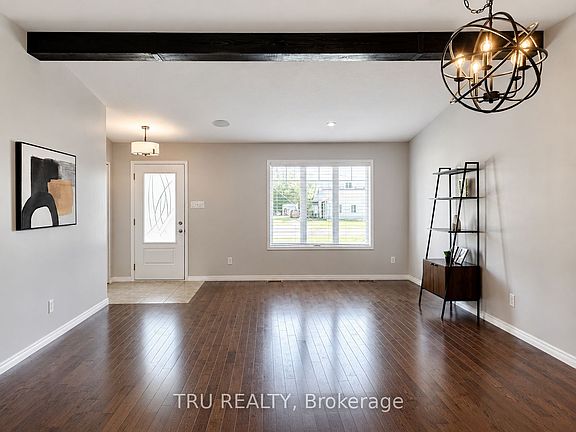 3rd image of 2315 Laval St