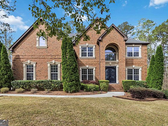 2nd image of 2704 Ivy Cir