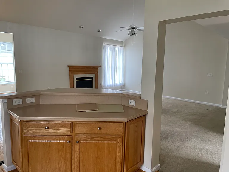 126 Paddock Dr — Photo 7