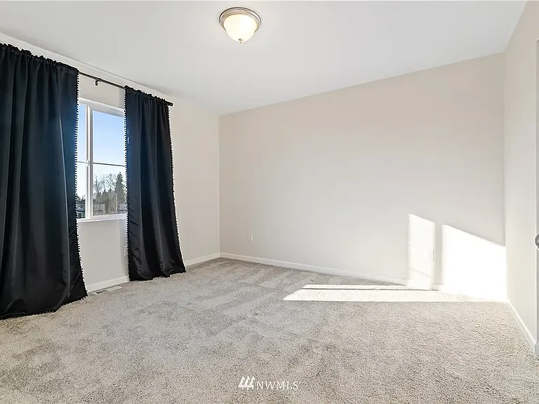 5733 84th Dr NE — Photo 23