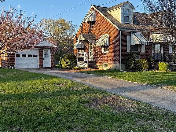 2nd image of 1102 Orems Rd