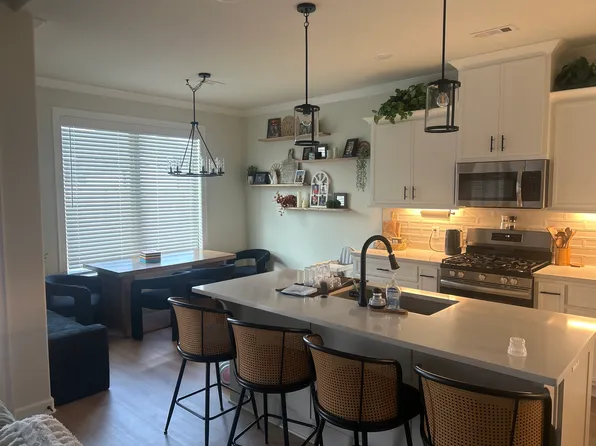 1912 Edwards St, Pea Ridge, AR