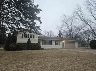 8405 Scott Ln, Machesney Park, IL