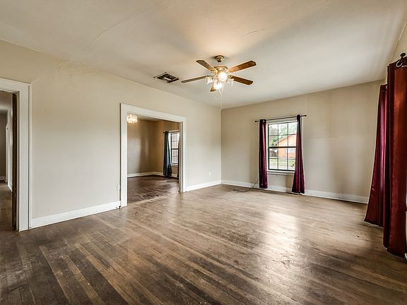 4th image of 1021 N Alleghaney Ave