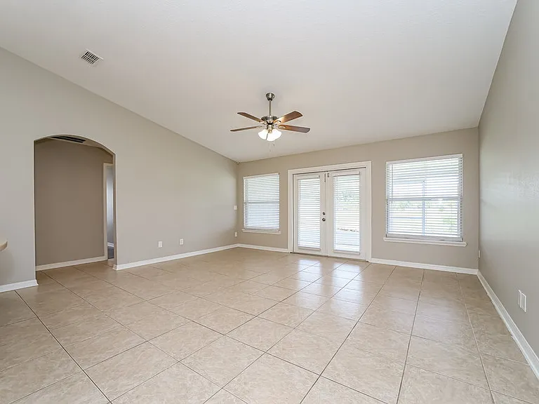 3017 Captiva Bluff Rd N — Photo 3