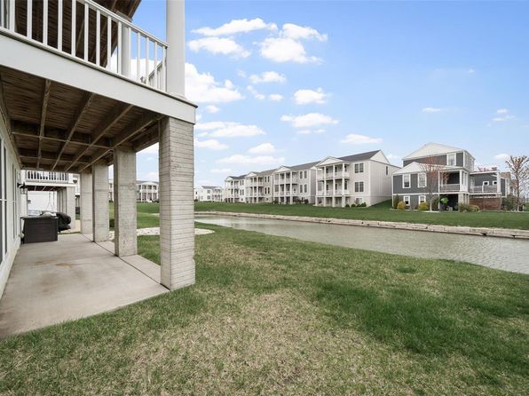 4036 Hempstead St, Saint Charles, MO 63301