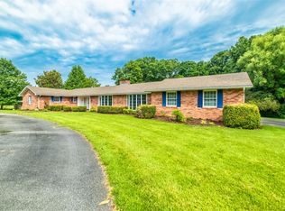 528 Hilltop Trl, Bowling Green, KY
