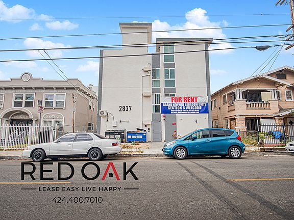 5th image of 2837 San Marino St #105