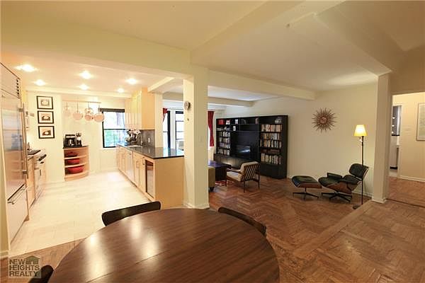 1st image of 67 Park Ter E APT C24